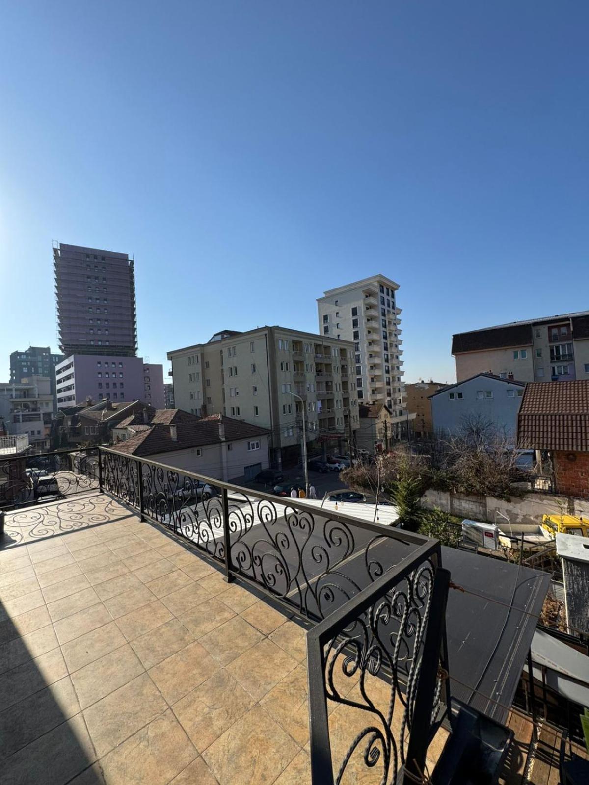 Green Apartments Prishtina Приштина Экстерьер фото